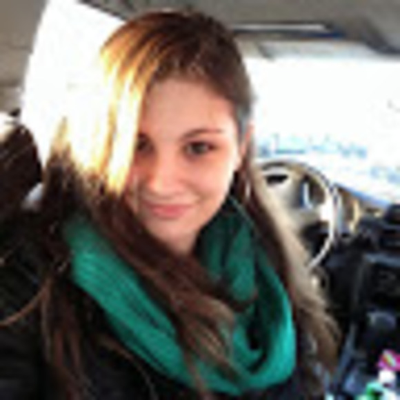 Meet your Posher, Valissa - Picture 1 of 1